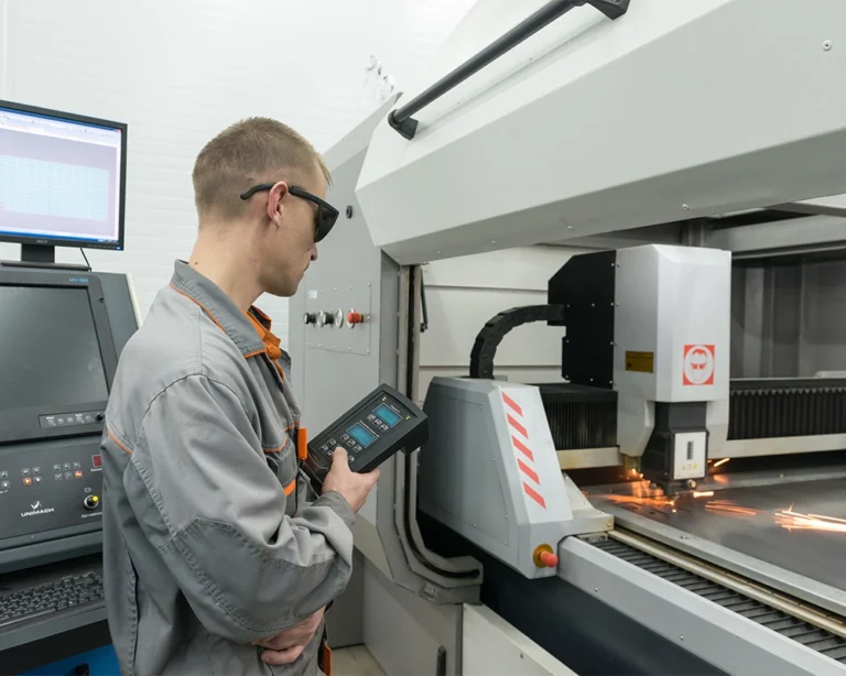 Read more about the article CNC Dik İşleme Merkezi